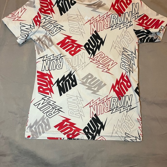 RBX Other - RBX Boys White Run Graphic Print Active Performance T-Shirt Size 10/12 Large